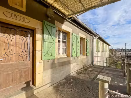 vallee de la dordogne - correze - ensemble de deux maisons à rénover !