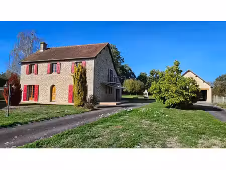 maison en pierre 4 chambres + terrain 2500m²
