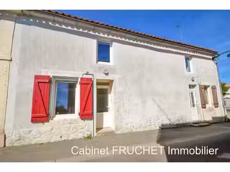 saint-vincent-sterlanges - maison en pierre 1 ch