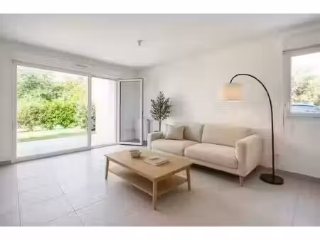 rez de jardin appartement t2 de 42 m² près de toulouse