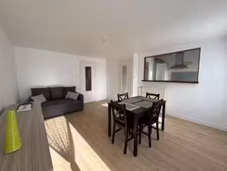 location appartement 2 pièces meublé à cherbourg-octeville (50100) : à louer 2 pièces meub