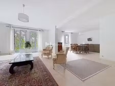 location appartement 5 pièces meublé à saint-malo (35400) : à louer 5 pièces meublé / 112m