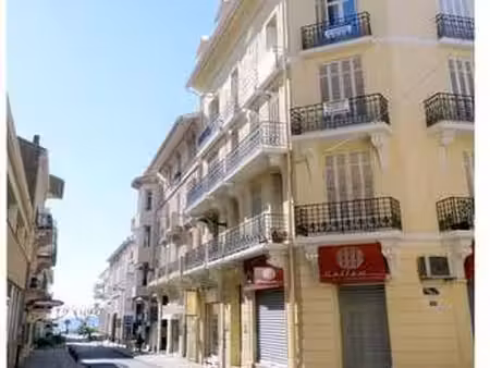 location appartement t1 meublé à saint-raphaël (83530) : à louer t1 meublé / 35m² saint-ra