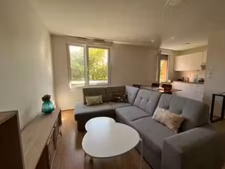 location appartement t1 meublé à bourg-en-bresse (01000) : à louer t1 meublé / 33m² bourg-