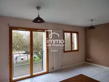 location appartement 2 pièces à la roche-sur-yon centre ville (85000) : à louer 2 pièces /