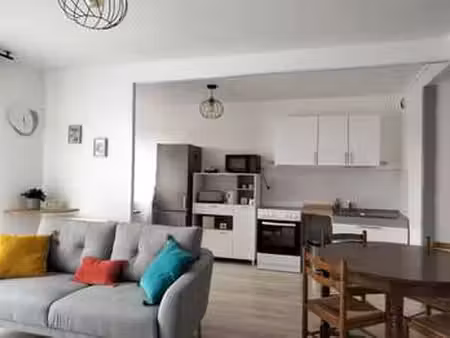 location appartement 2 pièces à angers (49000) : à louer 2 pièces / 54m² angers