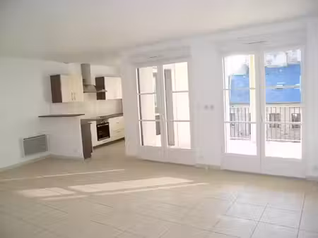 appartement rodez - 3 pièce(s) - 69.65 m² - terrasse de 10.37 m²