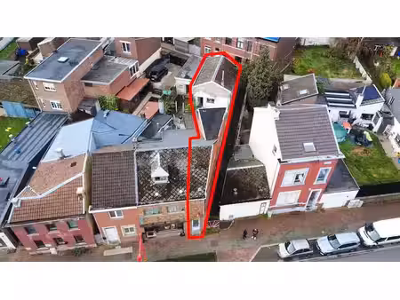 maison 3f - 2ch - cour et garage!
