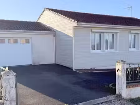 vente maison à la châtaigneraie (85120) : à vendre / 84m² la châtaigneraie