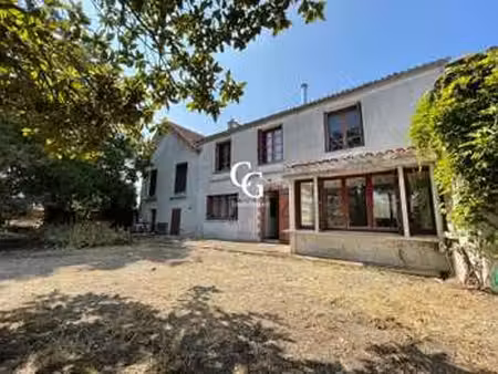 vente maison à vieillevigne (44116) : à vendre / 146m² vieillevigne