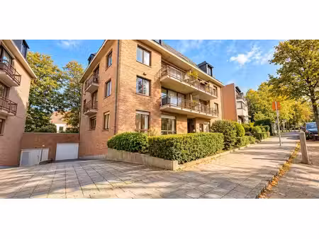 appartement à vendre à woluwe-saint-lambert pour € 475.000 avec 4 chambres à coucher
