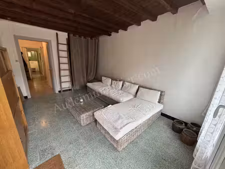 maison de village avec petite remise attenante