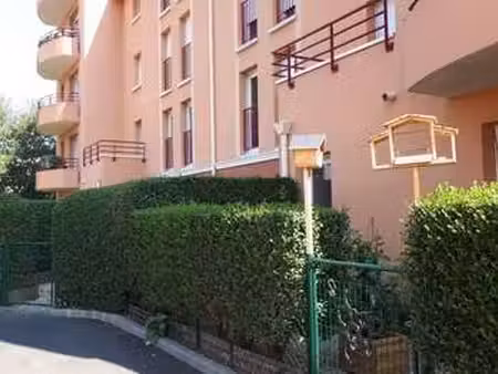 location appartement 2 pièces à lisieux (14100) : à louer 2 pièces / 38m² lisieux