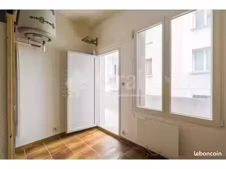 studio 1 pièce 9 m²