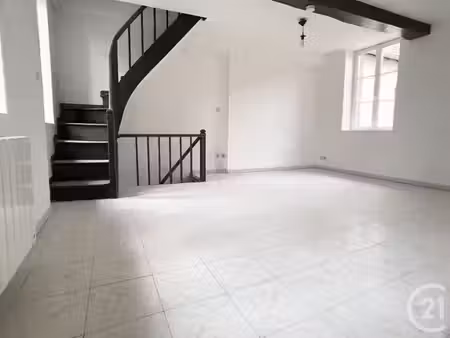 appartement duplex à louer - 3 pièces - 46 12 m2 - pont audemer - 27 - haute-normandie