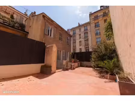 location appartement t3 + dépendance / caree d’or