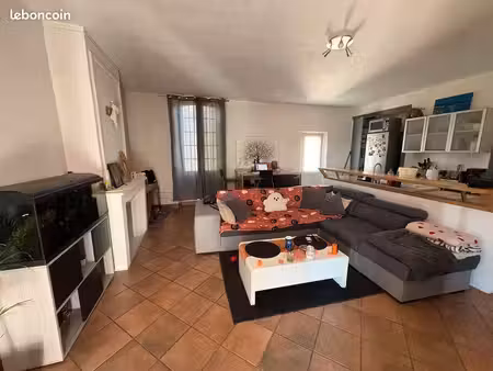 à louer appartement au centre de aubignan