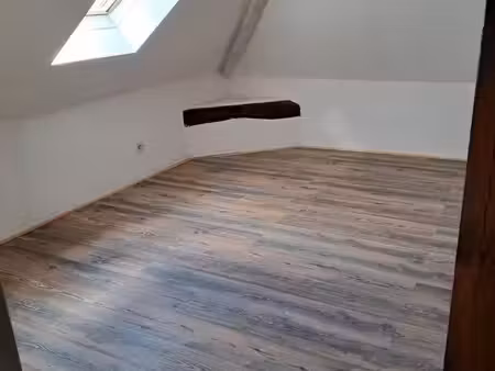 appartement 3 pièces ouverte 25 m2 / au sol 50m2
