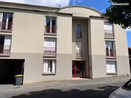 studio ensoleillé
