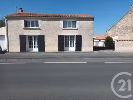 maison à louer - 6 pièces - 132 16 m2 - les magnils reigniers - 85 - pays-de-loire