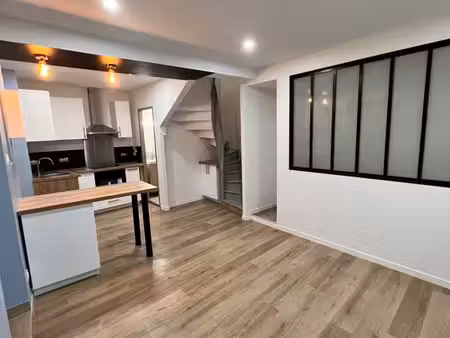 duplex lumineux à louer