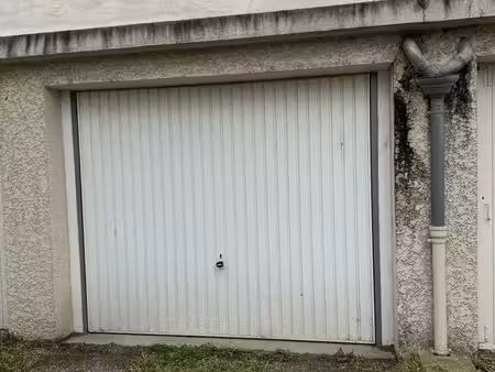 parking/box 17 m² saint-rambert-d'albon