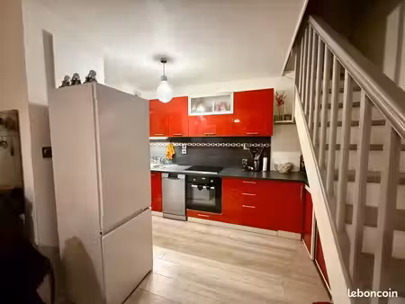 à louer t2 duplex meublé de 50 m² avec jardin