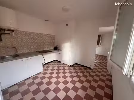 studio 1 pièce 23 m²