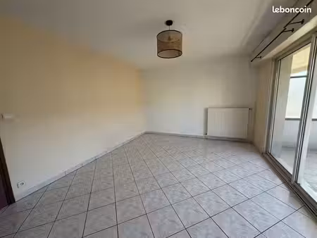 appartement 1 pièce 47 m²