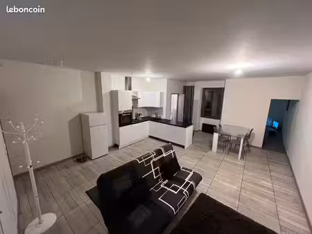 appartement meublé t2/t3 de 61 m² au calme - centre thonon-les-bains (de particulier à par