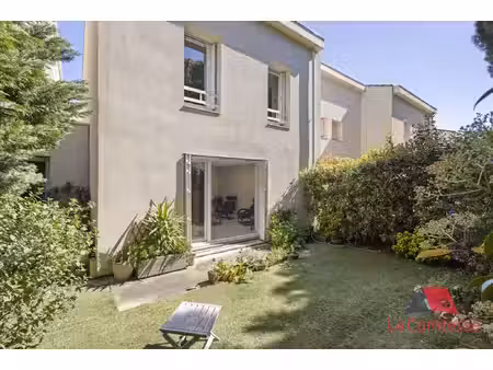 bonneveine: maison 166 m2 hab  80 m2 jardin  garage double