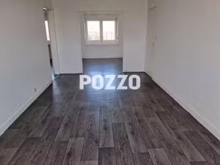 location appartement 4 pièces à granville (50400) : à louer 4 pièces / 73m² granville