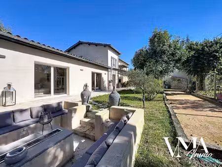 maison de luxe à vendre à lissieu