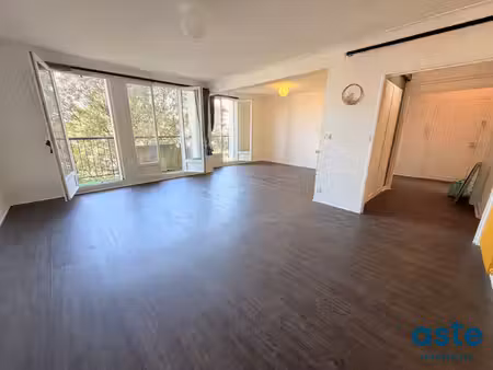 lumineux t4 avec balcon et garage à saint-marc
