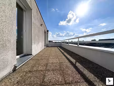 t2 - 2 balcons- place de parking- cave