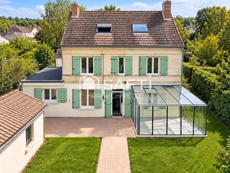 maison ancienne  beaux volumes  beau potentiel ....