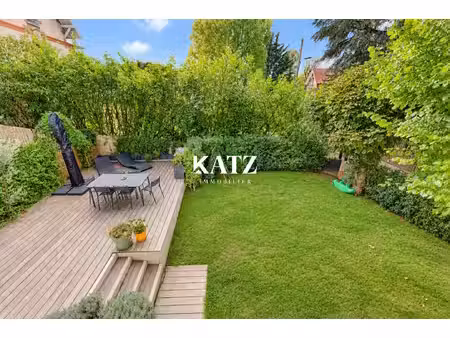 duplex de luxe à vendre dans le quartier poincare