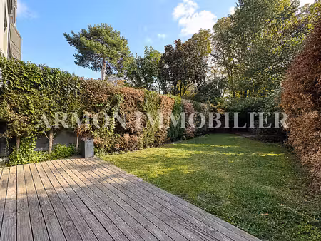 duplex de luxe à vendre dans le quartier ile de la jatte-parc d'orléans
