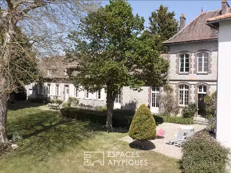 ancien monastère chargé d'histoire