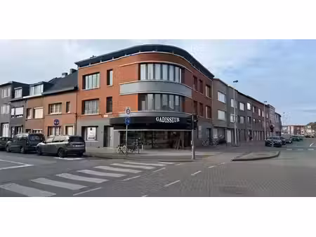 appartement à louer à merksem pour € 895 avec 2 chambres à coucher