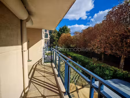 appartement de 48 79 m² à torcy
