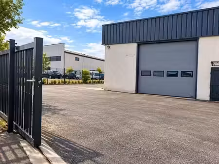 location entrepôt saint alban 31140 1205m²