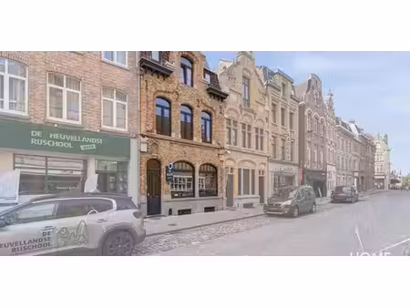 bien commercial à louer à ieper pour € 795