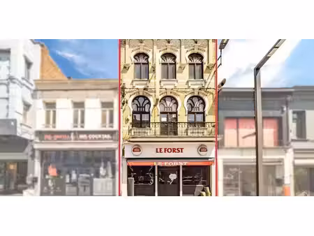 bâtiment commercial à vendre à la louvière pour € 289.000