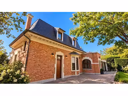 spacieuse et charmante maison avec grand jardin
