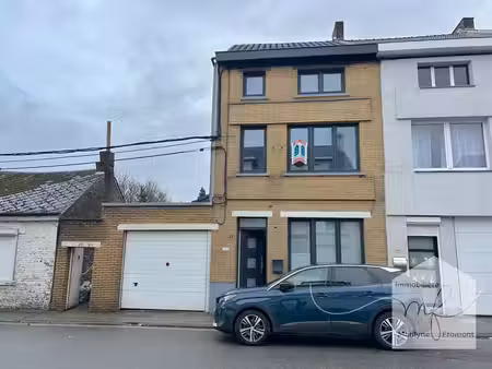 spacieuse maison 3 chambres  garage et jardin