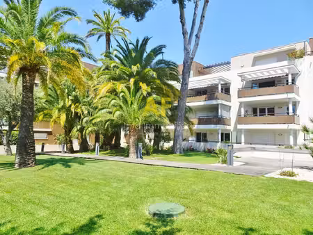 saint-raphaël appartement 3 pièces avec terrasse  garage e