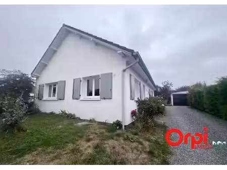 agréable maison t3 avec jardin arboré et garage — rouvrel (80250)