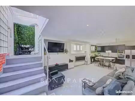 appartement 3 pièces 158 m²
