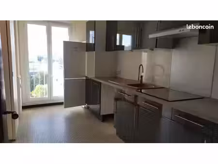 75 m2 t4 avec 3 chambres